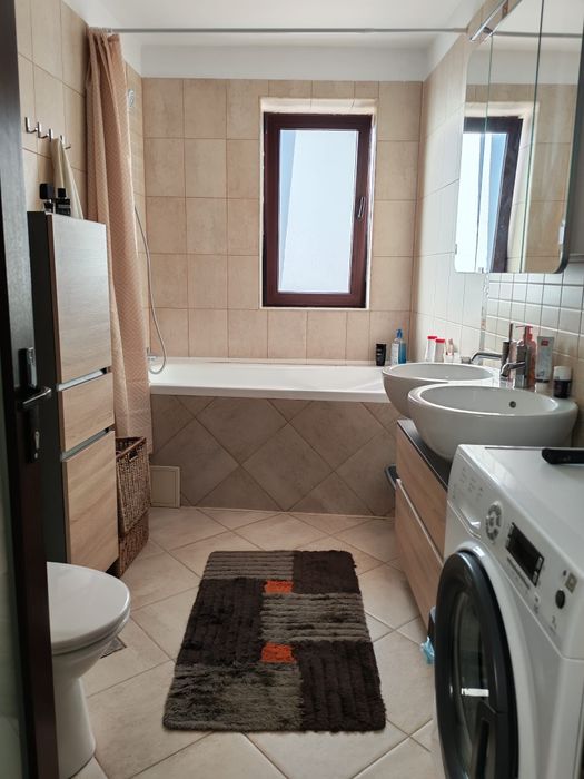Apartament 3 camere 100mp +boxa 5 mp
