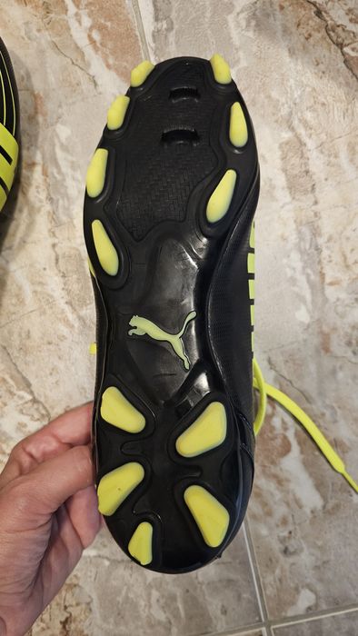 Нови футболни обувки Puma