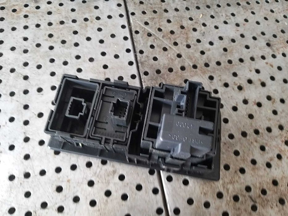 Bloc butoane reglaj faruri renault megane 3 648450001r