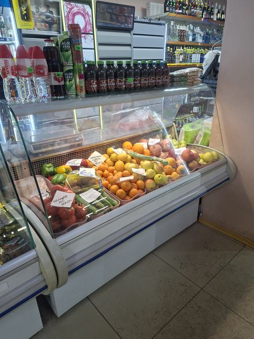 Холодильник витринный