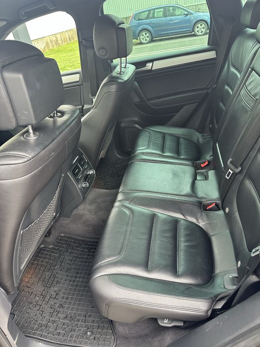 Volkswagen Touareg  3.0 TDI