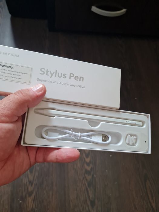 Stylus NOU compatibil APPLE
