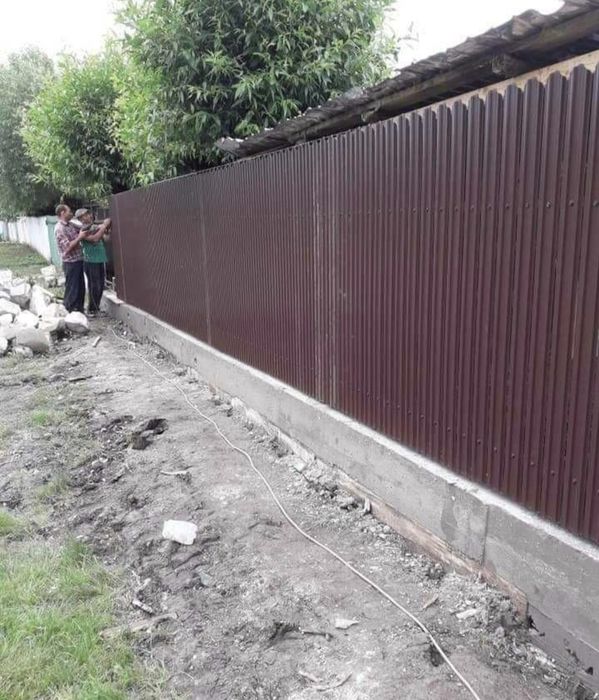 Garduri si porti din plasa bordurata sipca metalica tabla cutata