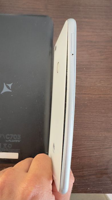 Vând telefoane + tabletă pentru piese sau reparat