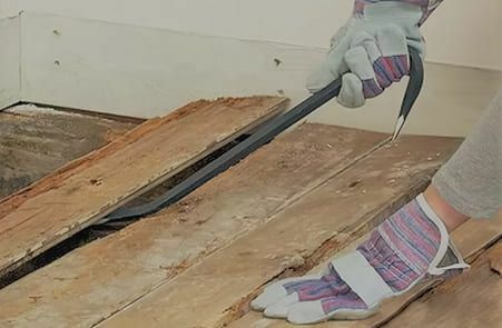 Демонтаж старого деревянного ПОЛА,Ламината.Демонтаж пола из ДСП.