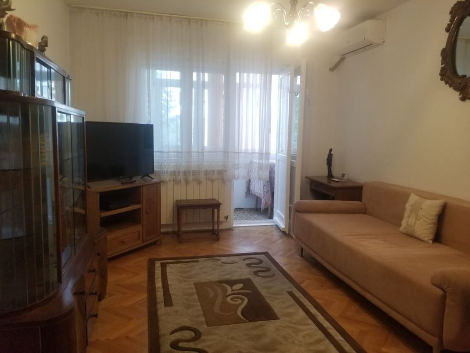 Apartament de închiriat