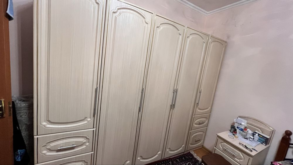 Спальный гарнитур Срочно!!