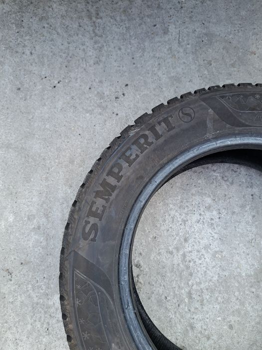 Anvelope de iarna 185-60r15 Semperit