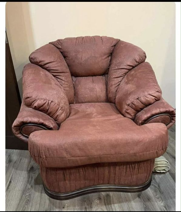 Разтегателен диван