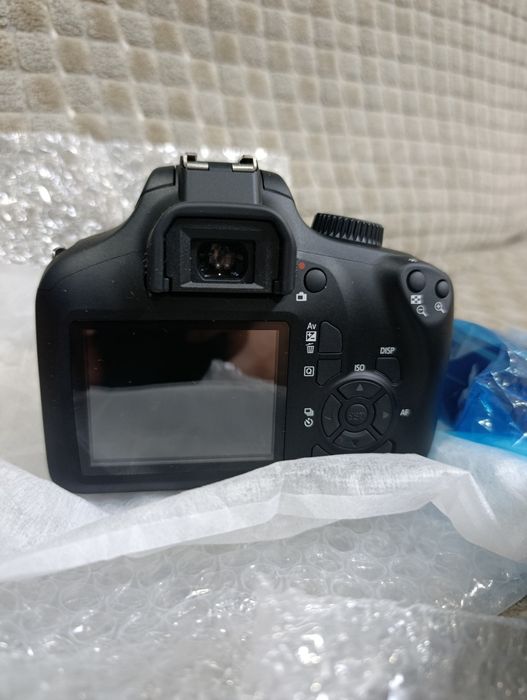 Фотокамера Canon EOS 4000D 18-55 III черный