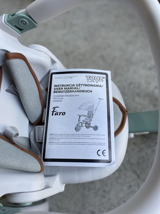 Tricicleta copii Toyz Faro Verde multifunctionala,ultrapliabila,spatar reglabil,scaun rotativ,maner reglabil in 4 pozitii,roti EVA,gentuta inclusa