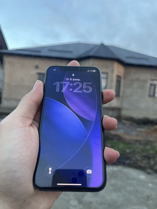 Продам айфон 11 про