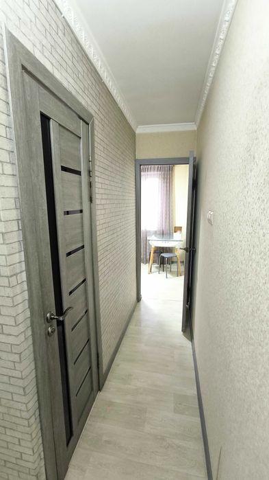 Продаётся 2-комнатная квартира с ремонтом на КАЛДАЯКОВА - ВЕНЕЦИЯ.