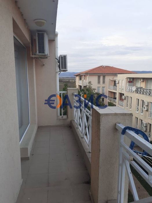 Продава се Двустаен апартамент в к.к. Слънчев бряг - 55 кв.м за 505 €/кв.м - Снимка #9