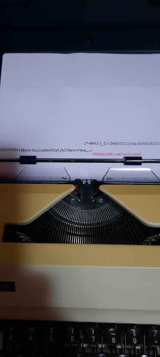 Mașină de scris Triumph Junior 12 impecabilă