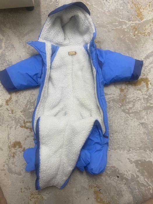 Продается детский комбинезон