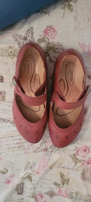 Ортопедични дамски обувки Aetrex