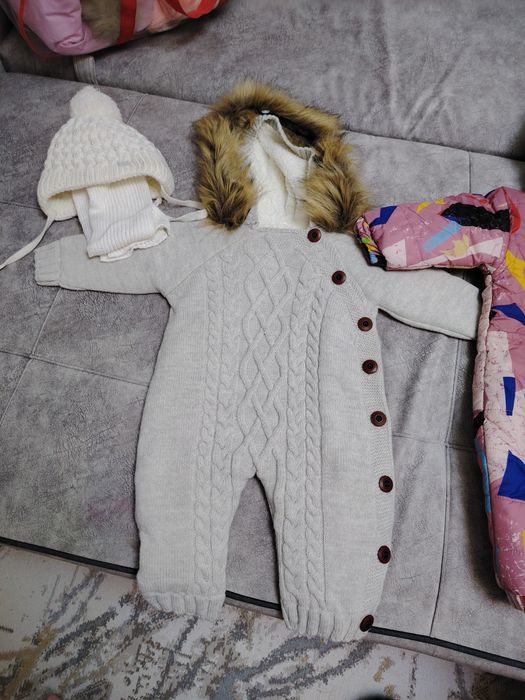 Продам до годика вещи