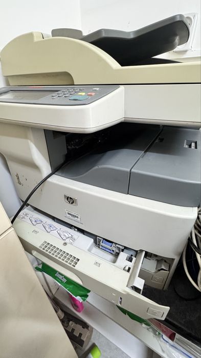 Принтер hp(Hewlett-Packard )