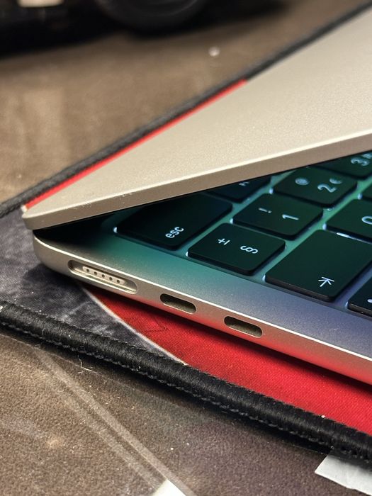 MacBook M2 Air 512/8 (2022)