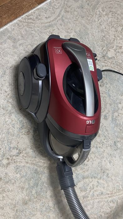 Продам пылесос LG
