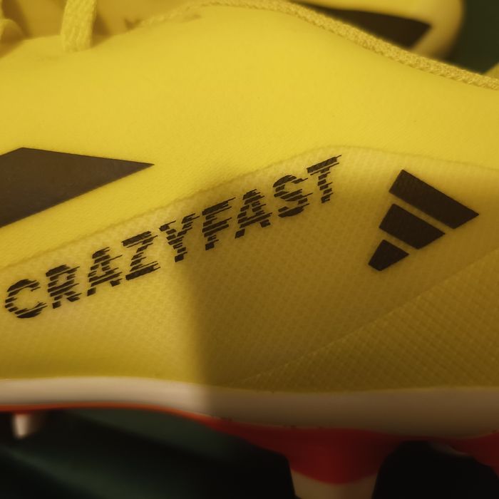 Ghete fotbal adidas crazyfast 42;5