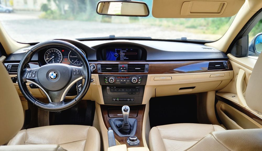 Bmw 320 e91 facelift
