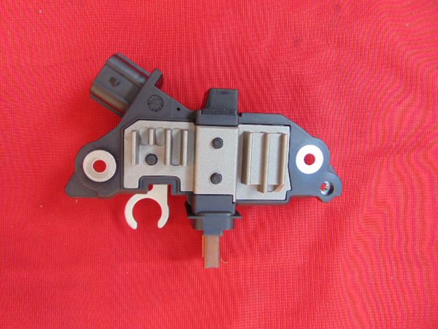 Releu alternator Toyota mufa cu 4 pini Bosch