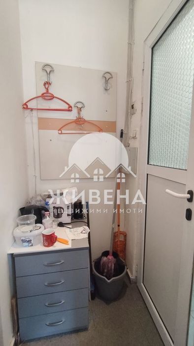 Магазин под наем, Център, площ 44 кв.м