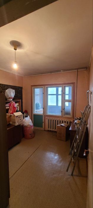 Продаётся своя 3х комнатная на сергели 7