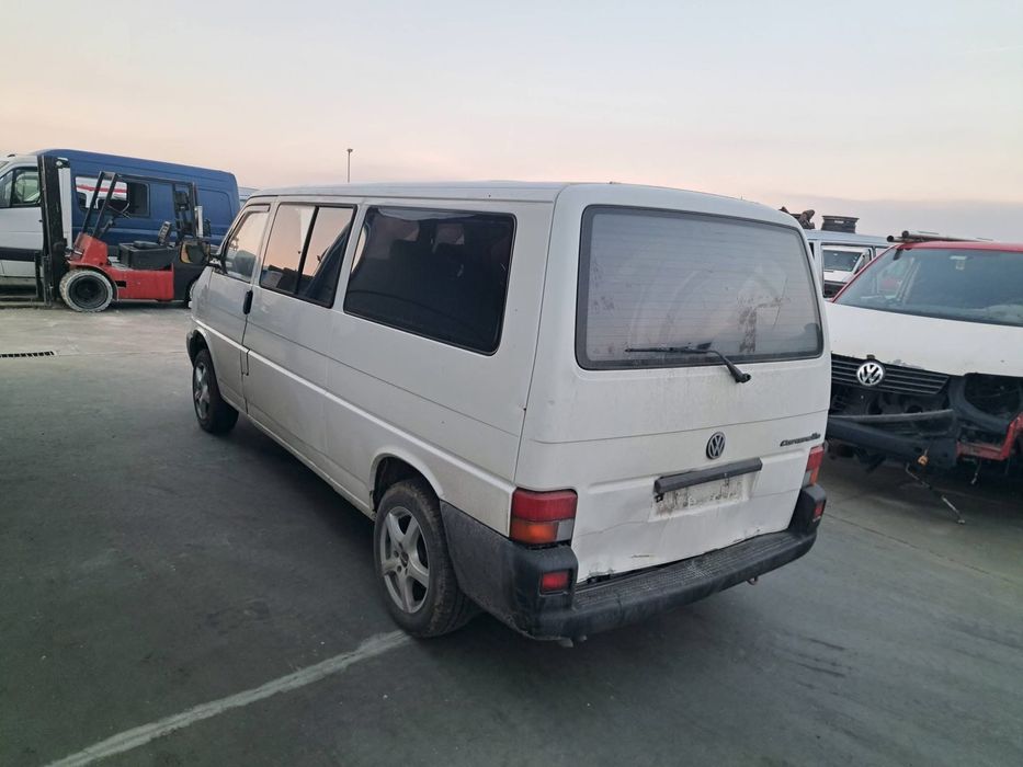 VW Transporter T4 1.9TD/Транспортер Т4 1.9ТД САМО НА ЧАСТИ 
САМО НА ЧА