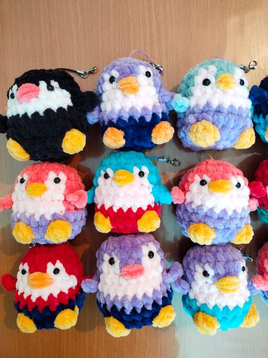 Брелки вязанные игрушки