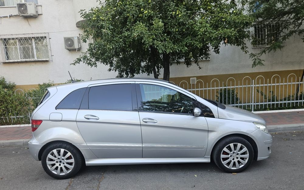 Mercedes B class