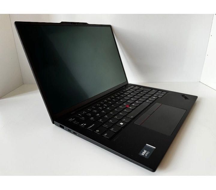 Lenovo ThinkPad X1 Carbon Gen 12 | 64GB RAM | OLED | НОВ - 3 ЦИКЪЛА