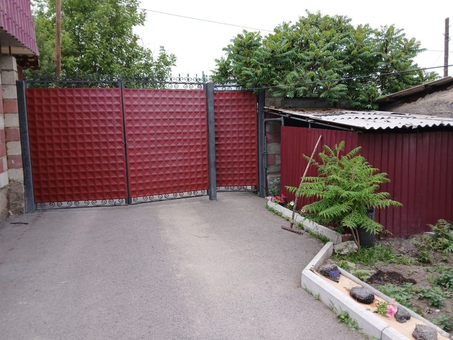 продам дом на 10 сотках