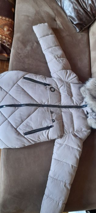 Дамско бежово палто