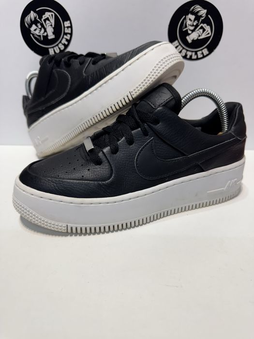 Маратонки NIKE AIR FORCE 1 SAGE LOW.Номер 38