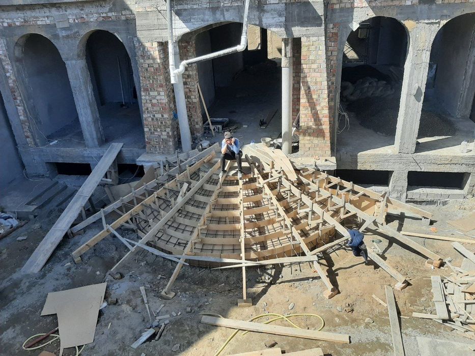 Zamonaviy uslubdagi beton zinalar quyish hizmati siz hohlagan ulubda