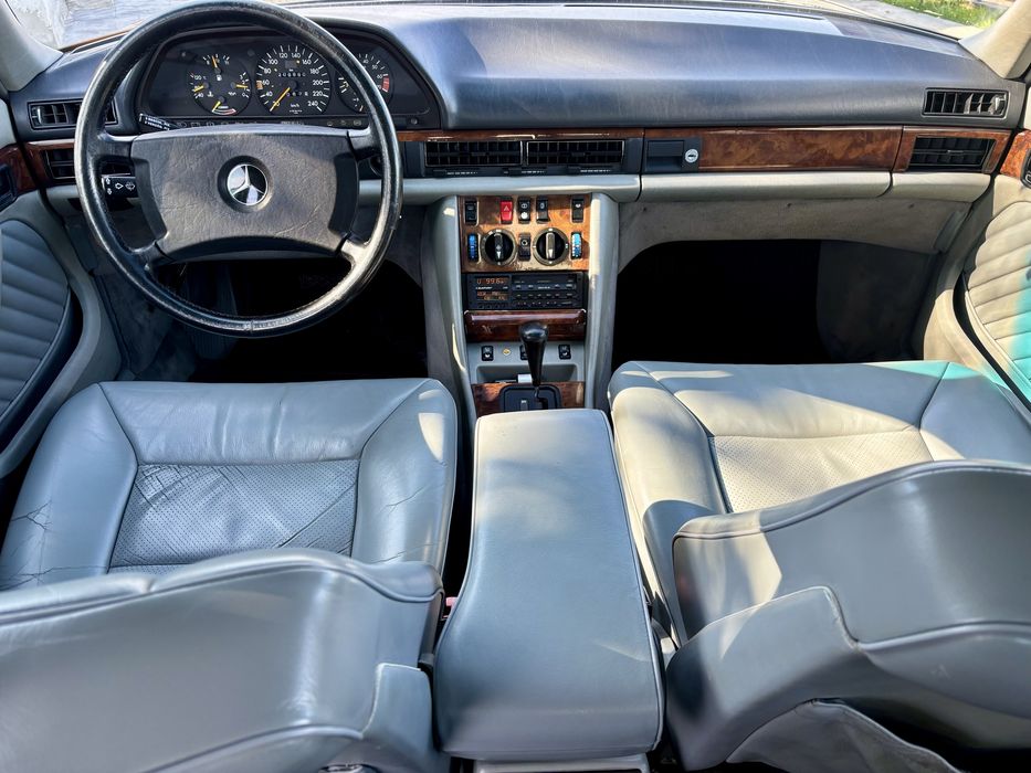 Mercedes-Benz 300 SE (W126) – 1990 – Vehicul Istoric