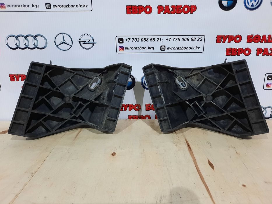 Крепление бампера Ауди А8 D2 дорест