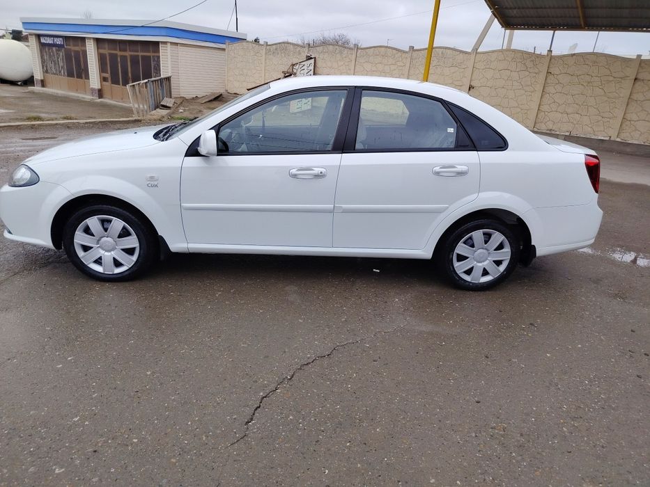 Жентра сотилади бензинда