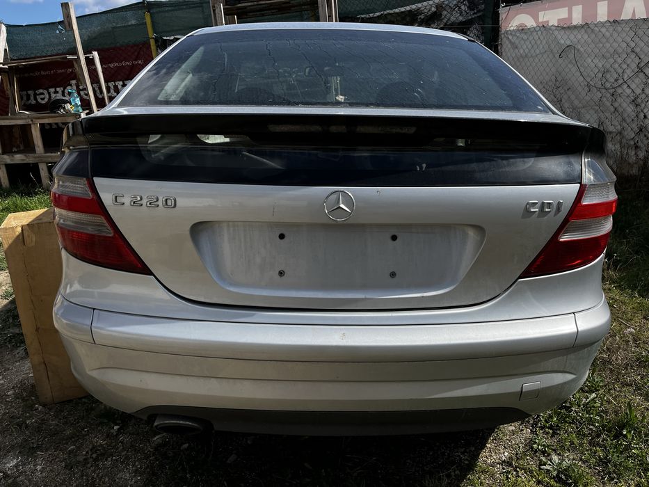 На части mercedes c class w203 facelift 2.2cdi 150 кс.  Двигател 646