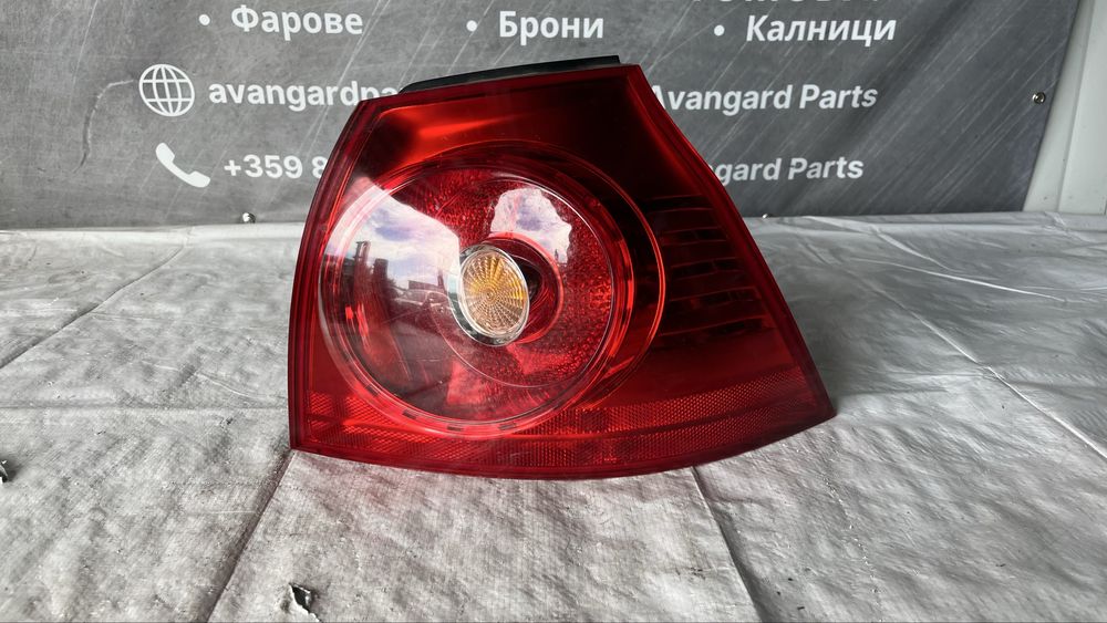 2 броя десен стоп VW Golf 5 (2003-2009)