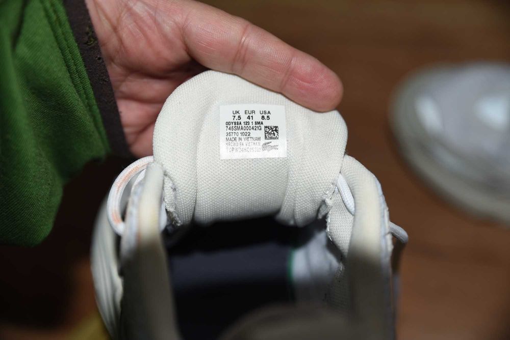 Lacoste оригинални маратонки размер 41