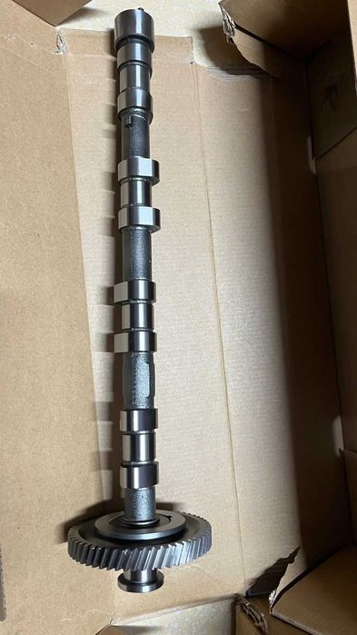 Распредвал на Hyundai 2.4л