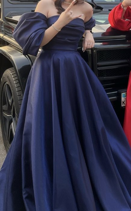 вечернее платье.