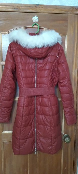 Продаётся женский пуховик