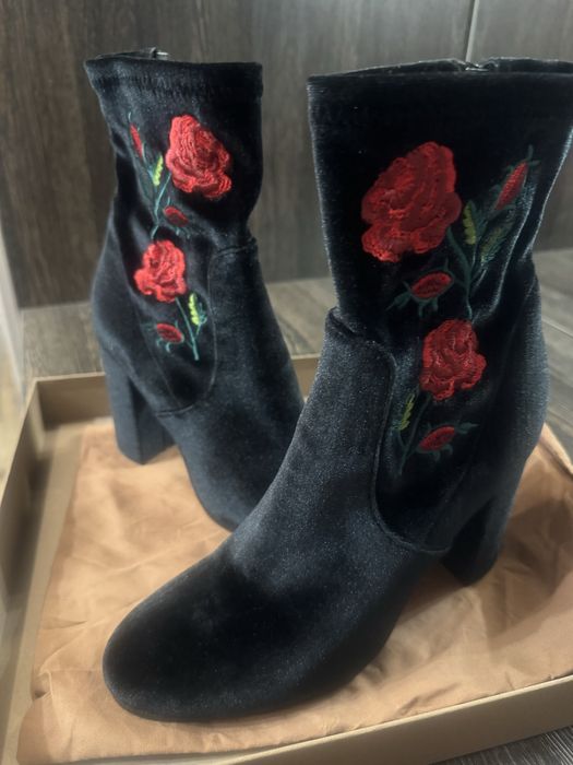 Дамски елегантни боти