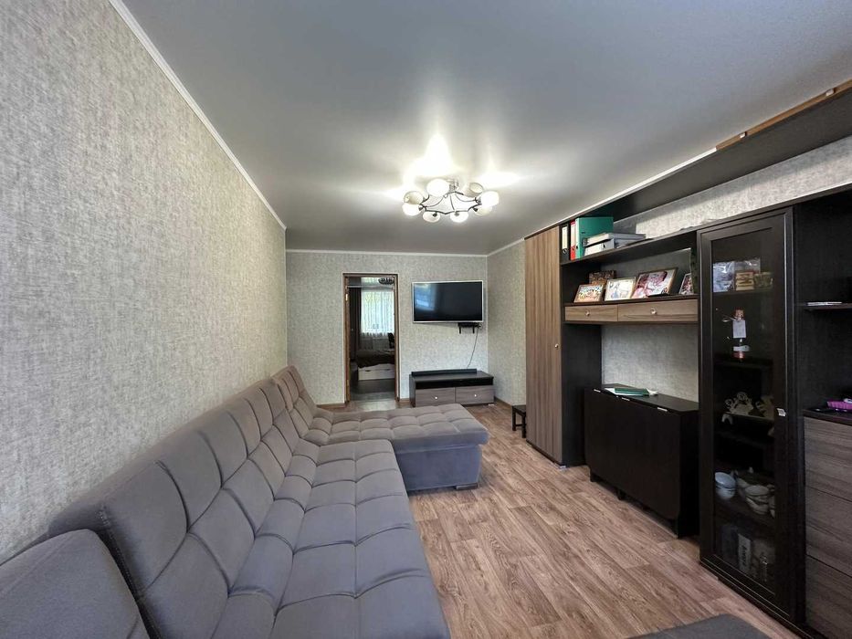 3-х ком. квартира в районе 10 школы!