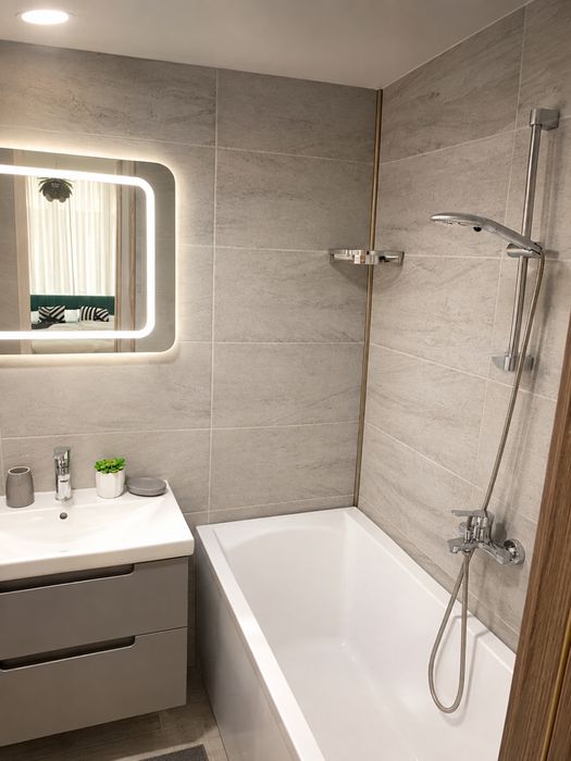 3 camere Mamaia Alezzi Beach Resort inclus parcare